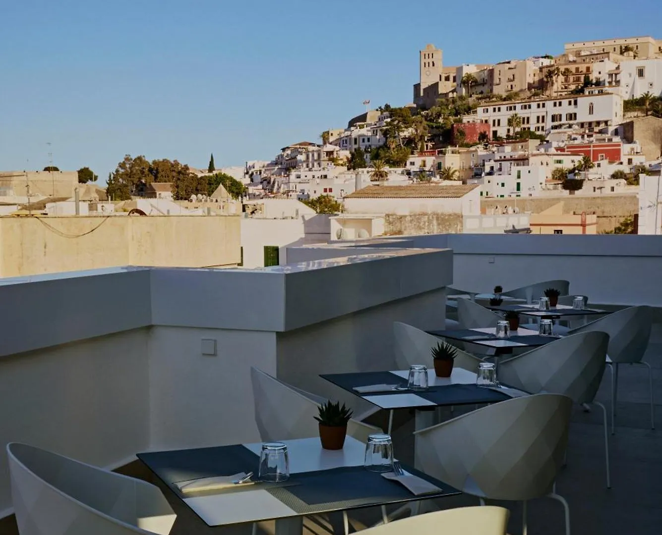 Oaks Ibiza Town Hotel